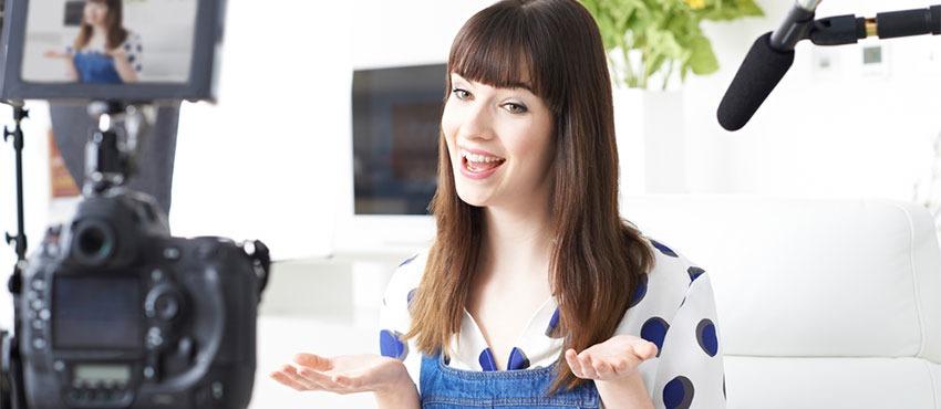 vlogging, youtube, blog